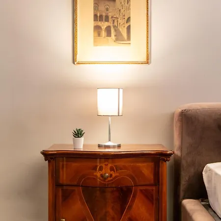 住宿加早餐酒店 Coronari 4*